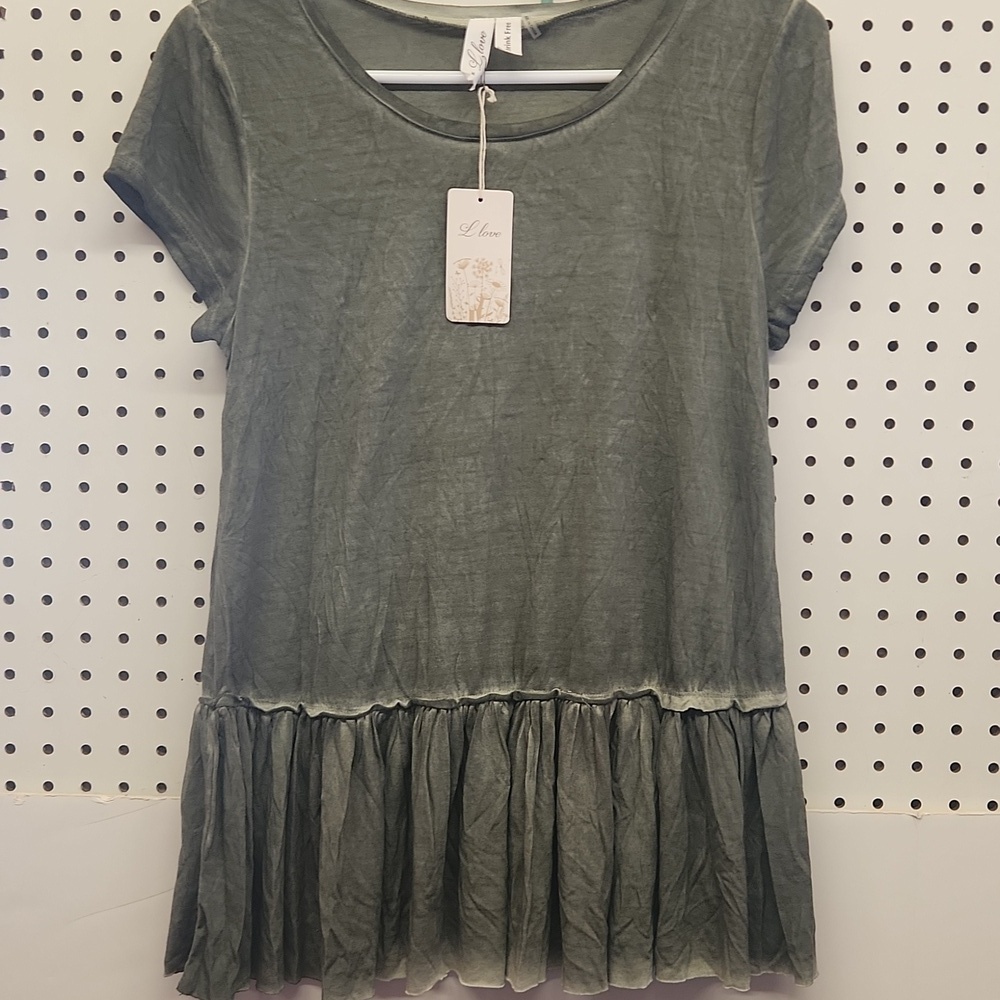 L love NWT ruffle shirt women's size medium green